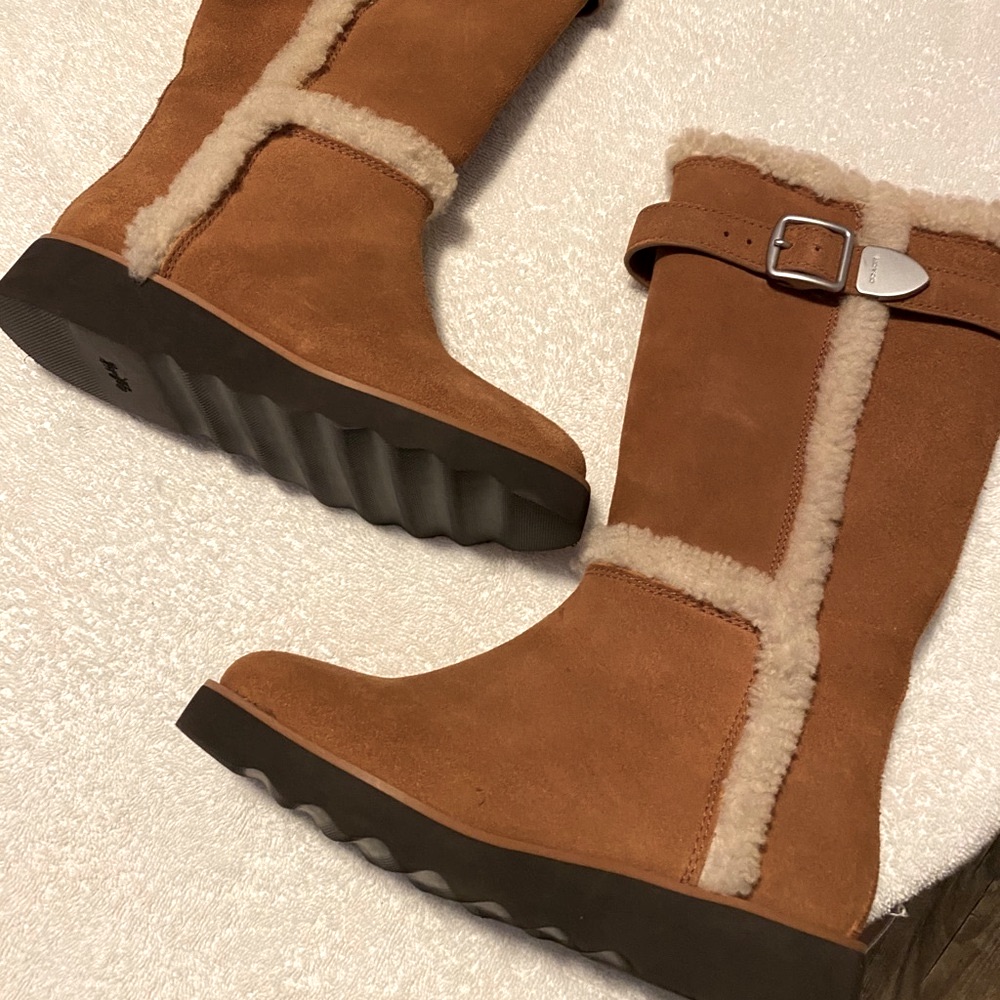 Brand New Super Stylish Suede Lined Boots By Coach  Box 49
